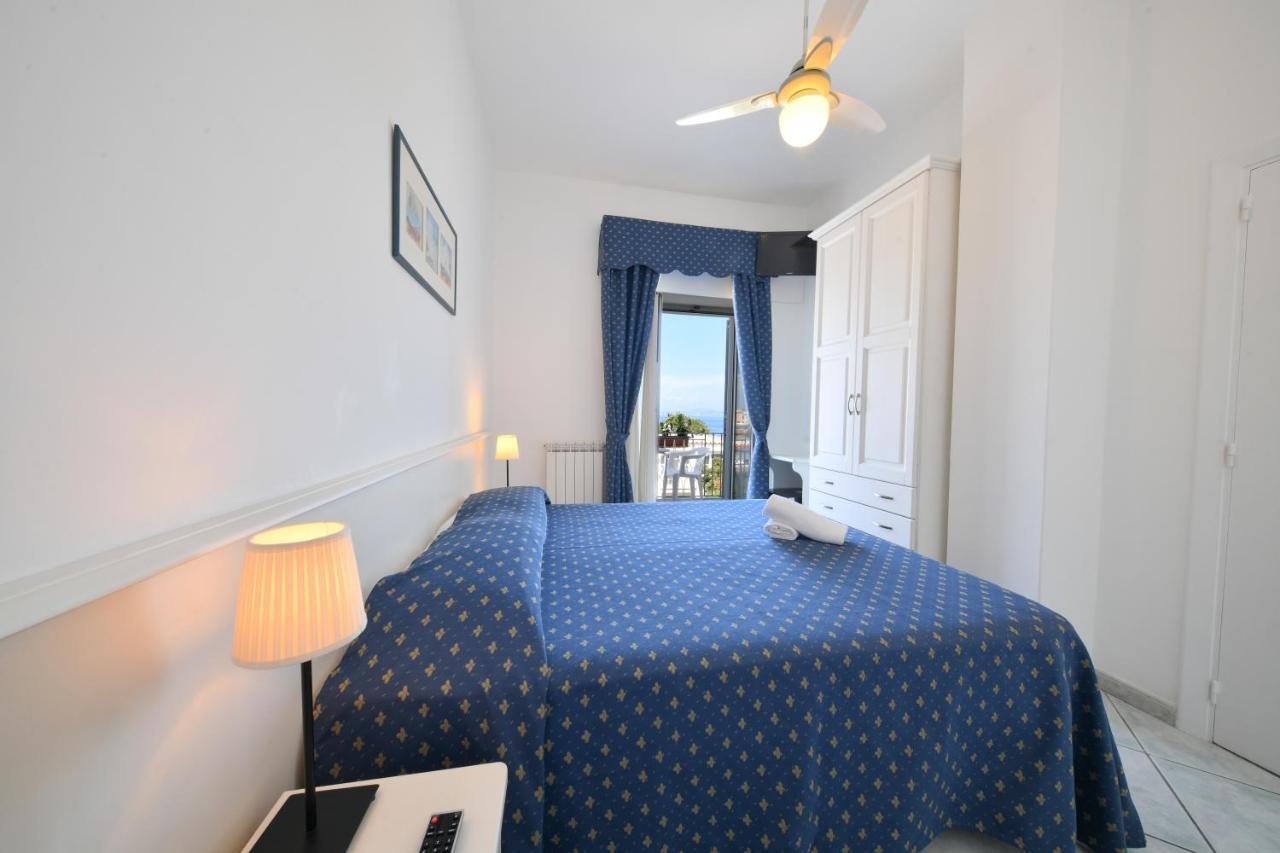 Hotel Noris Ίσκια Εξωτερικό φωτογραφία