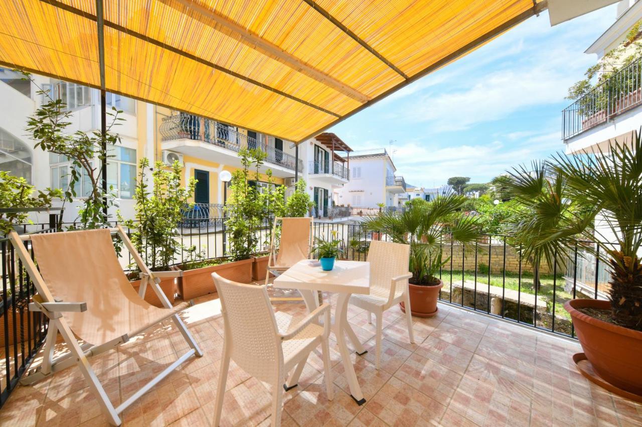 Hotel Noris Ίσκια Εξωτερικό φωτογραφία