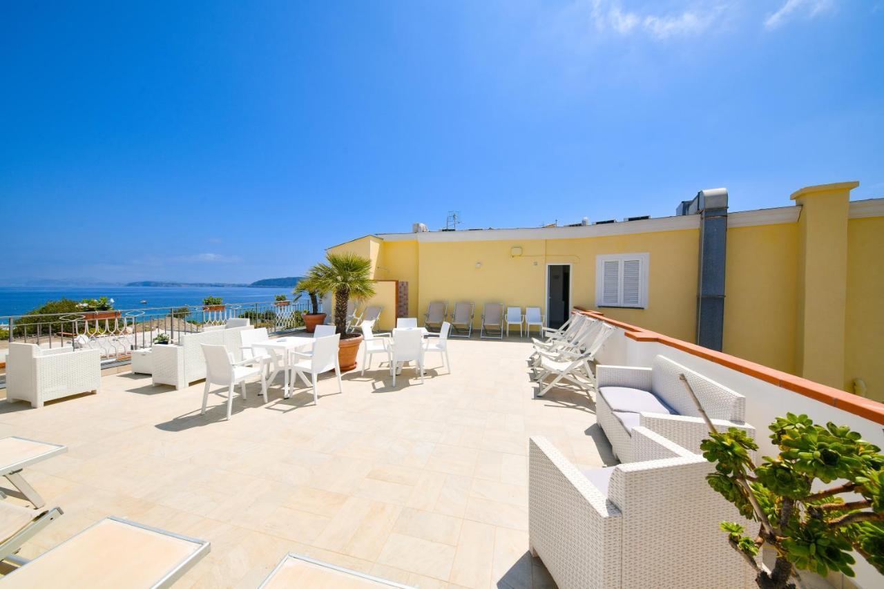 Hotel Noris Ίσκια Εξωτερικό φωτογραφία